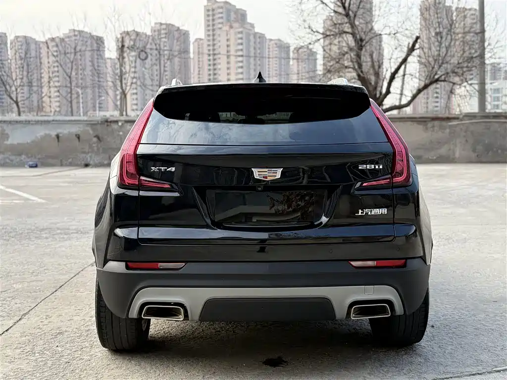 Cadillac XT4 — фото 15