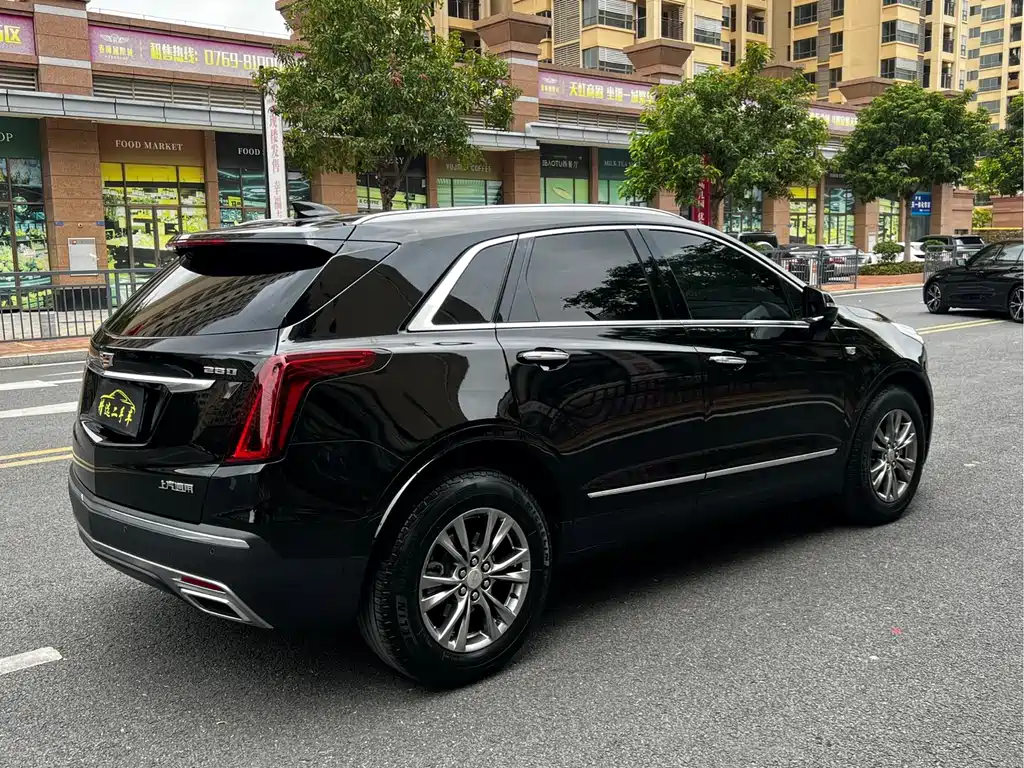 Cadillac XT5 — фото 6