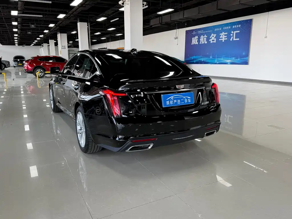Cadillac CT5 — фото 3