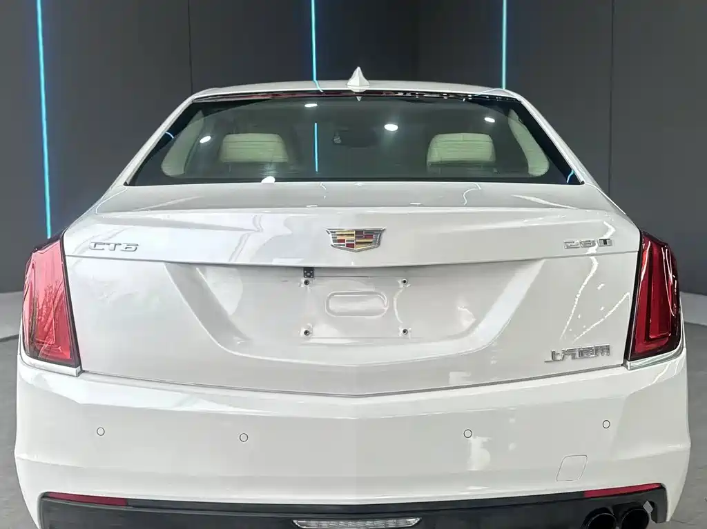 Cadillac CT6 — фото 7