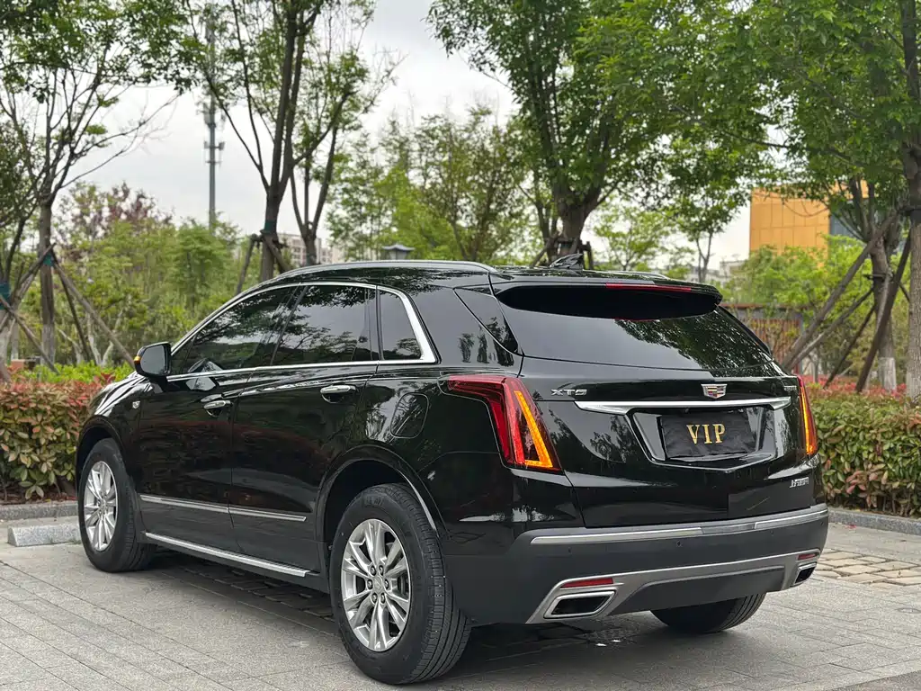 Cadillac XT5 — фото 7