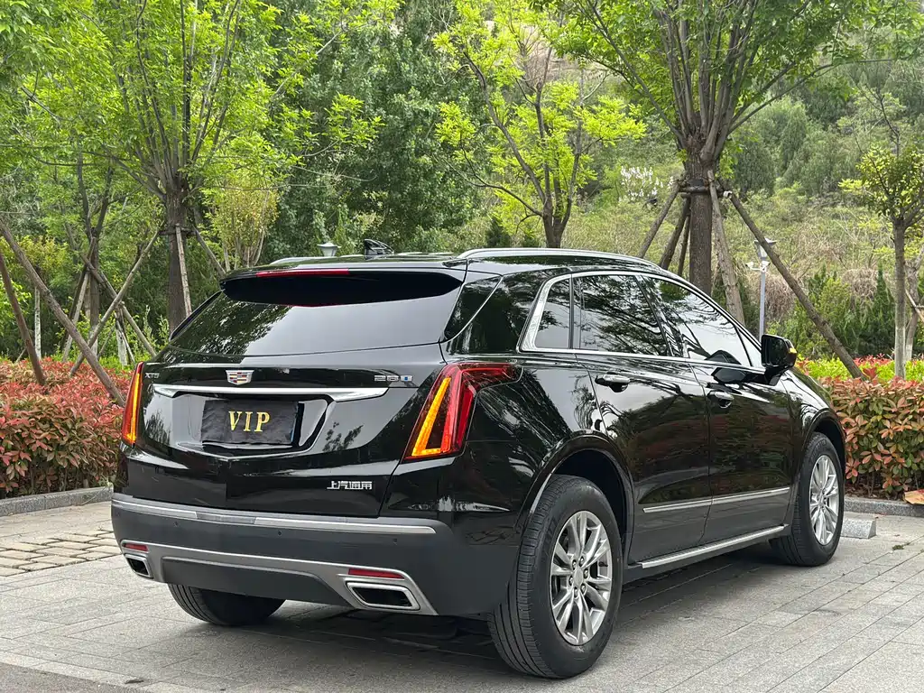 Cadillac XT5 — фото 9