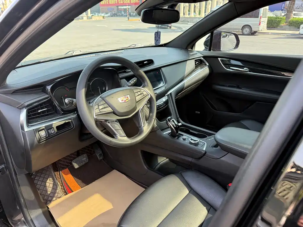 Cadillac XT5 — фото 4