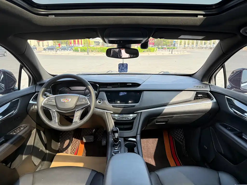 Cadillac XT5 — фото 5