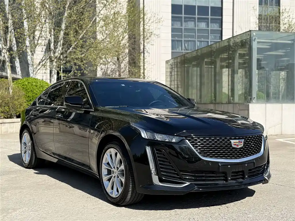 Cadillac CT5 — фото 11