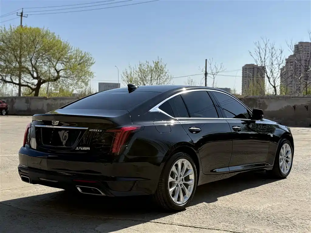 Cadillac CT5 — фото 13