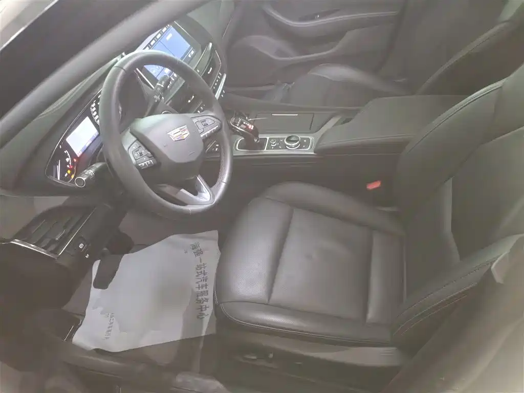 Cadillac CT5 — фото 14