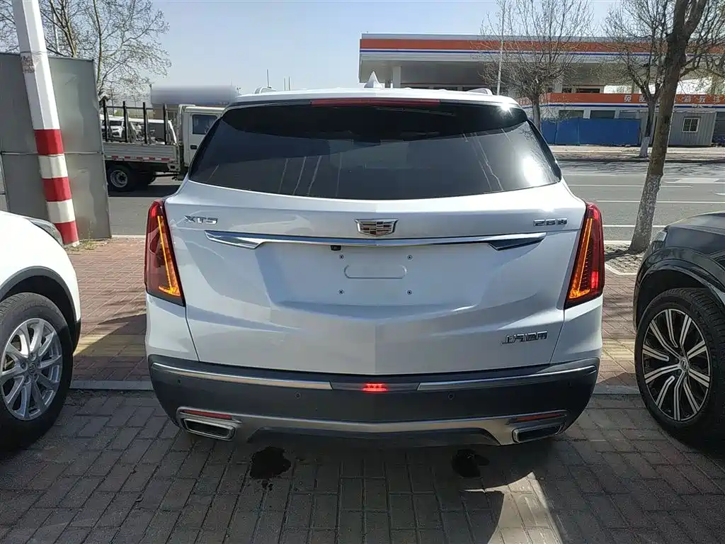 Cadillac XT5 — фото 6