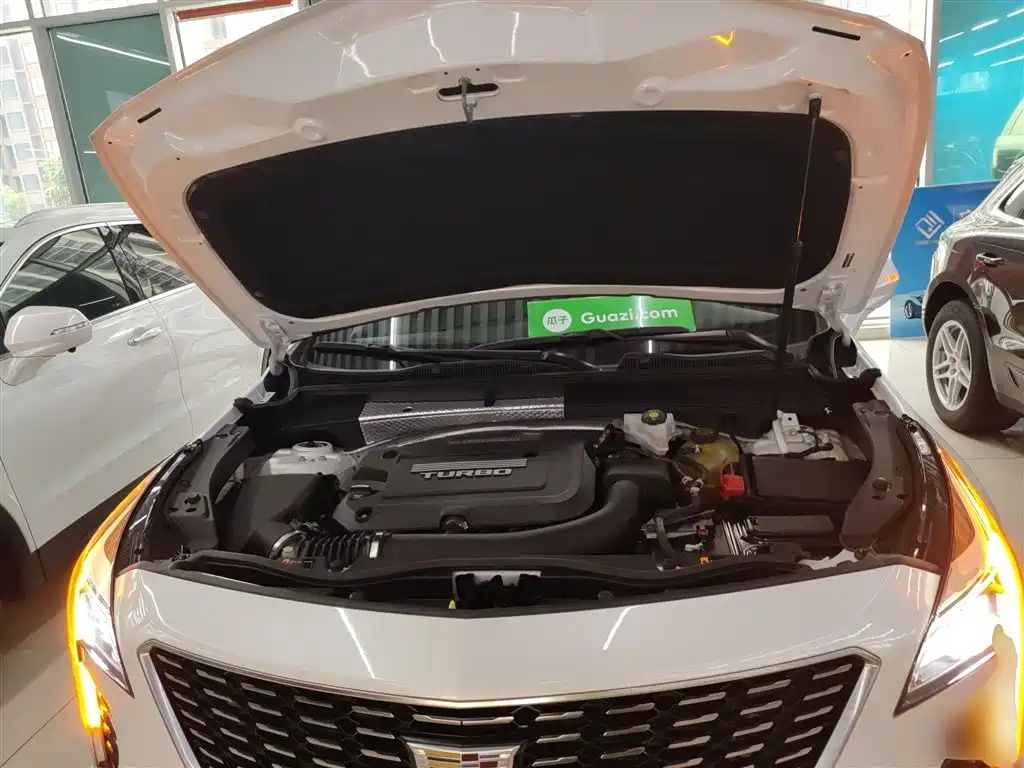 Cadillac XT4 — фото 20