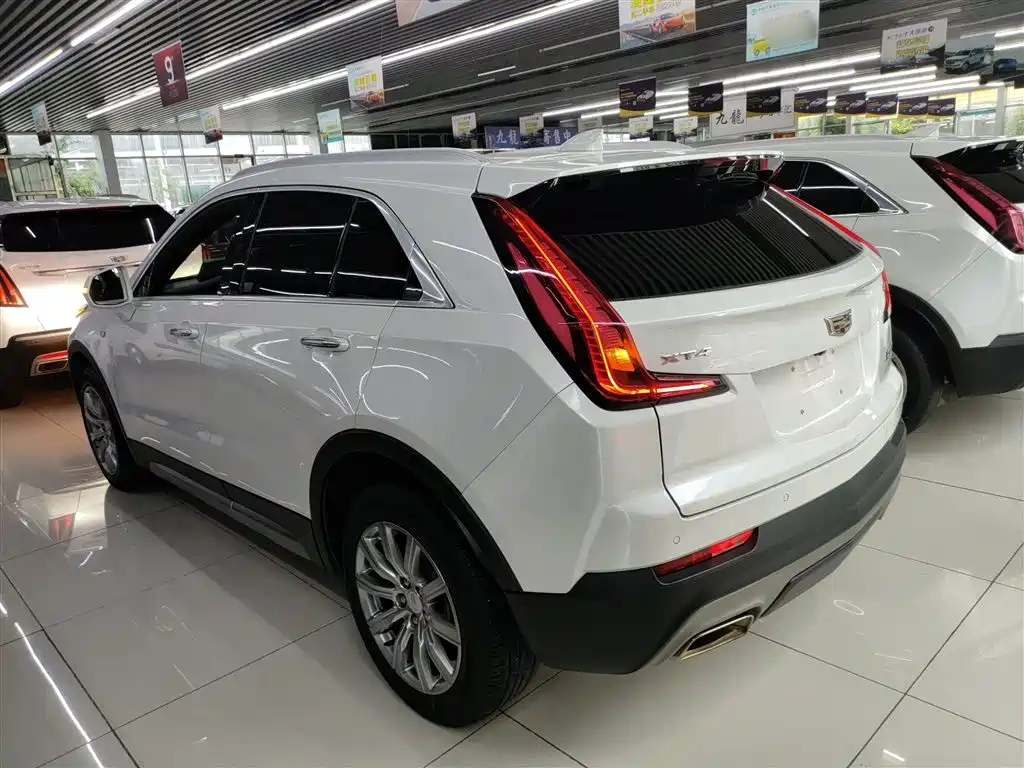 Cadillac XT4 — фото 5