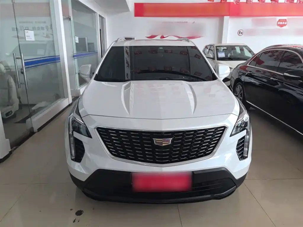 Cadillac XT4 — фото 3