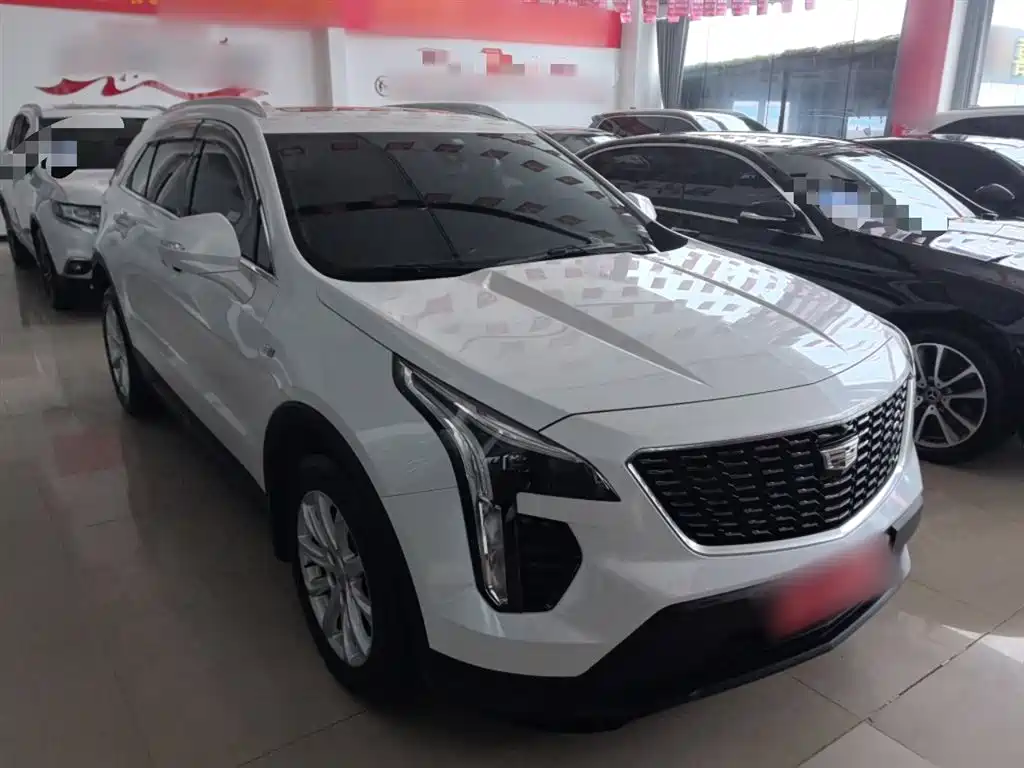 Cadillac XT4 — фото 22