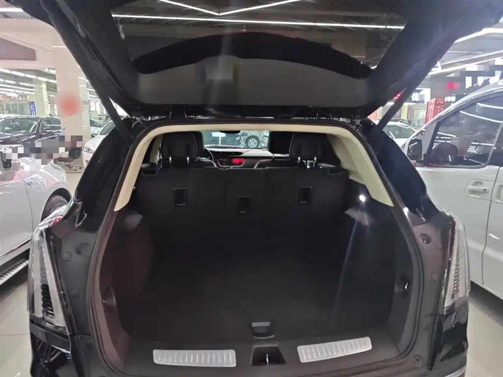 Cadillac XT5 — фото 9