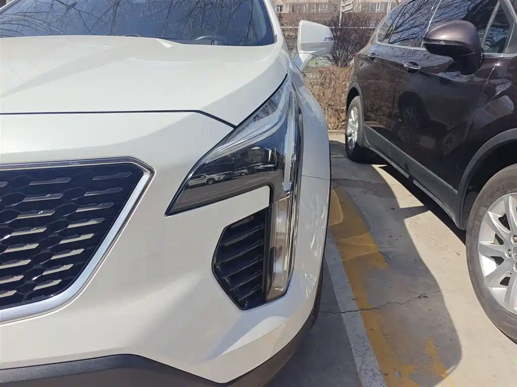 Cadillac XT4 — фото 24