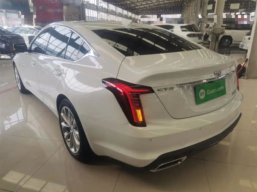 Cadillac CT5 — фото 5