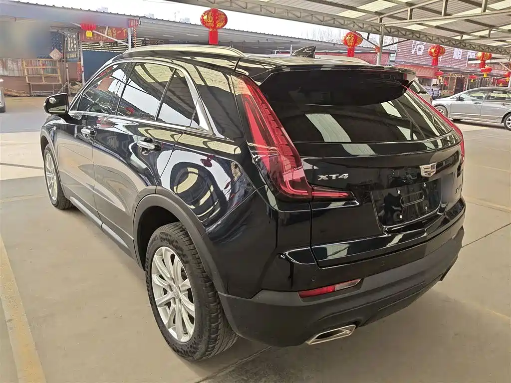 Cadillac XT4 — фото 5