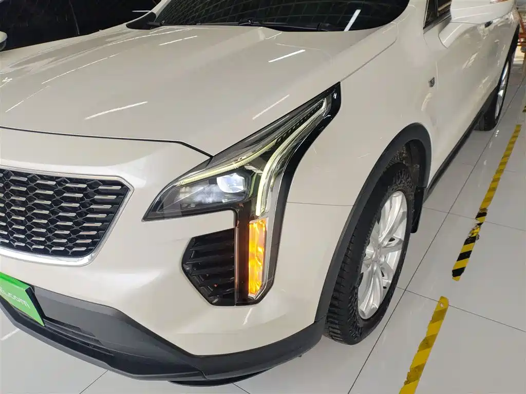 Cadillac XT4 — фото 3