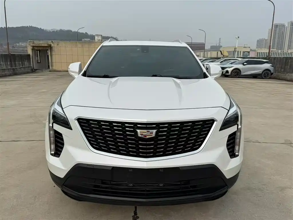 Cadillac XT4 — фото 10