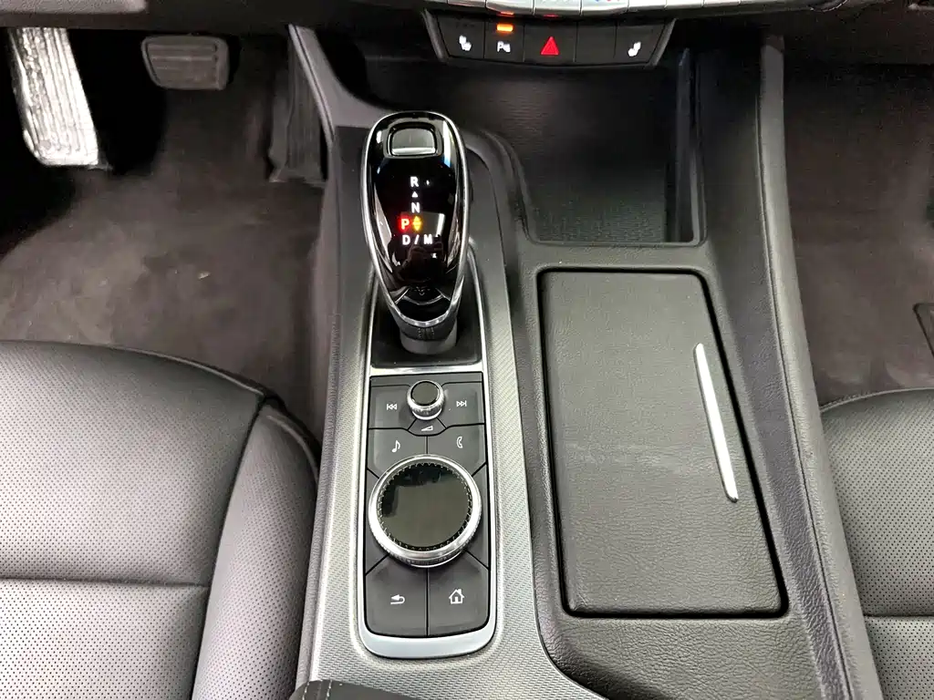 Cadillac CT5 — фото 14
