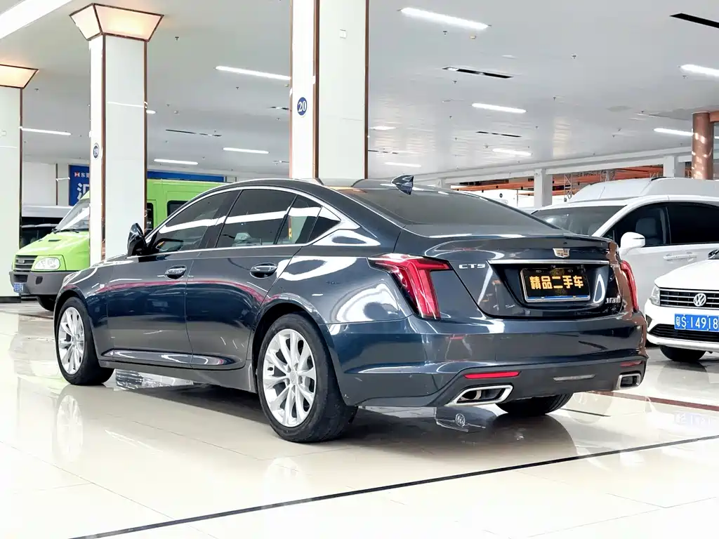 Cadillac CT5 — фото 3