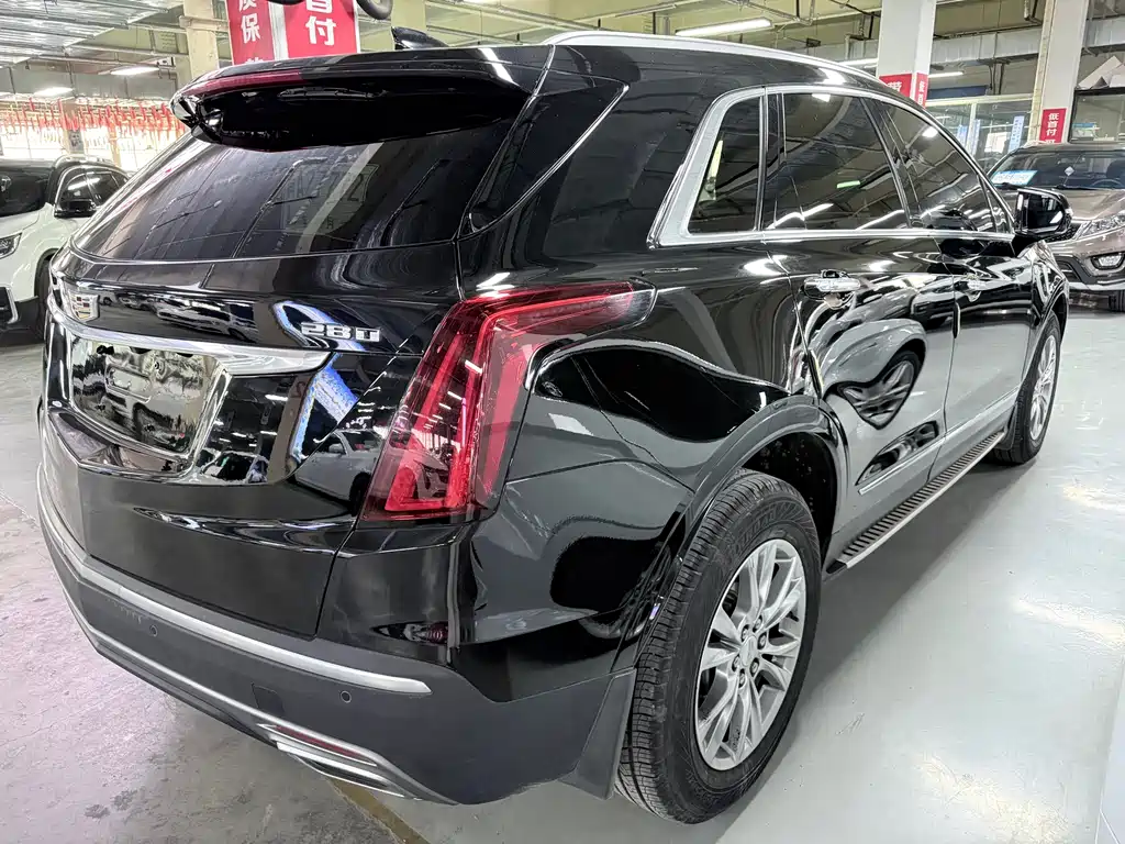 Cadillac XT5 — фото 19