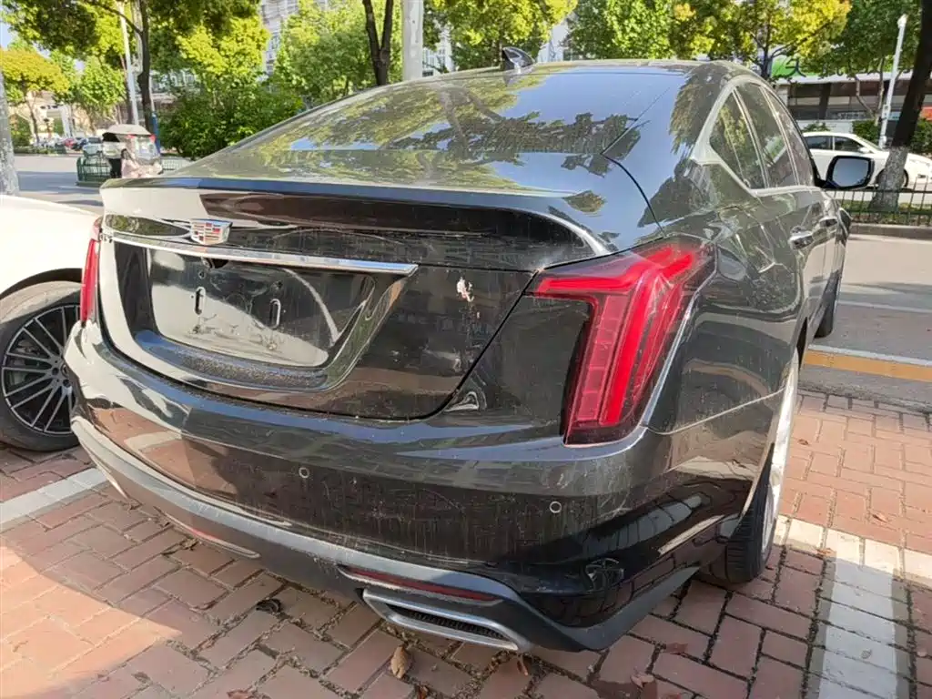 Cadillac CT5 — фото 7