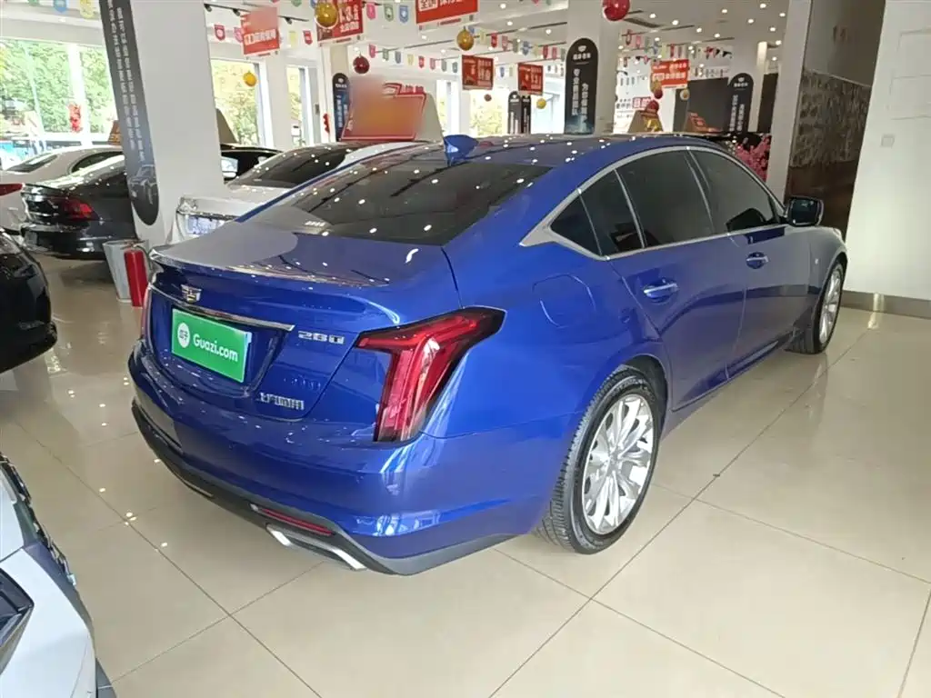 Cadillac CT5 — фото 7