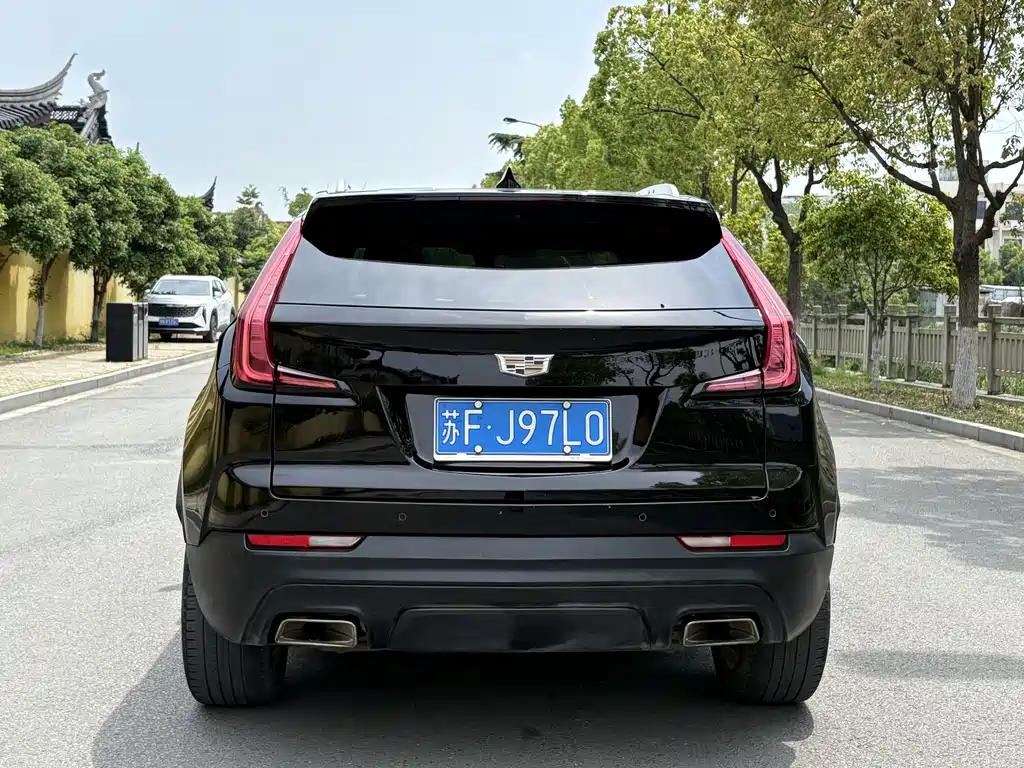 Cadillac XT4 — фото 8