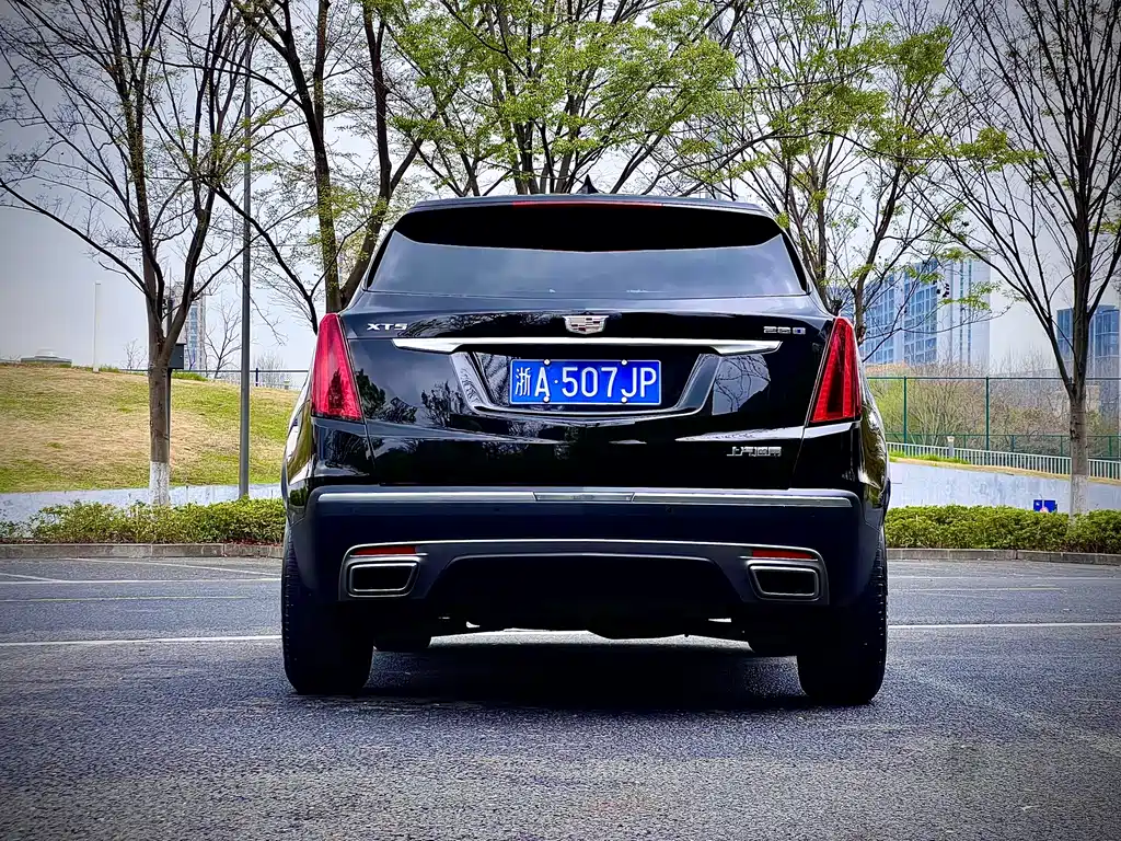 Cadillac XT5 — фото 5