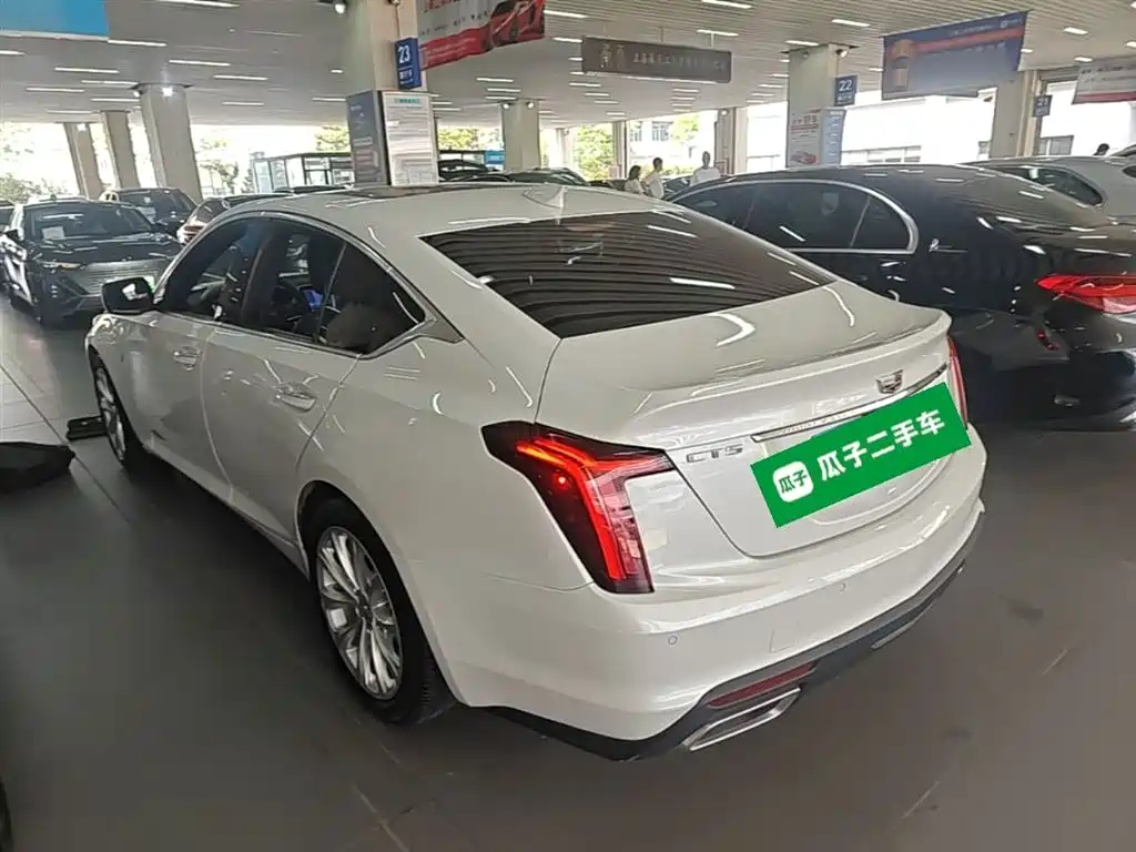 Cadillac CT5 — фото 5