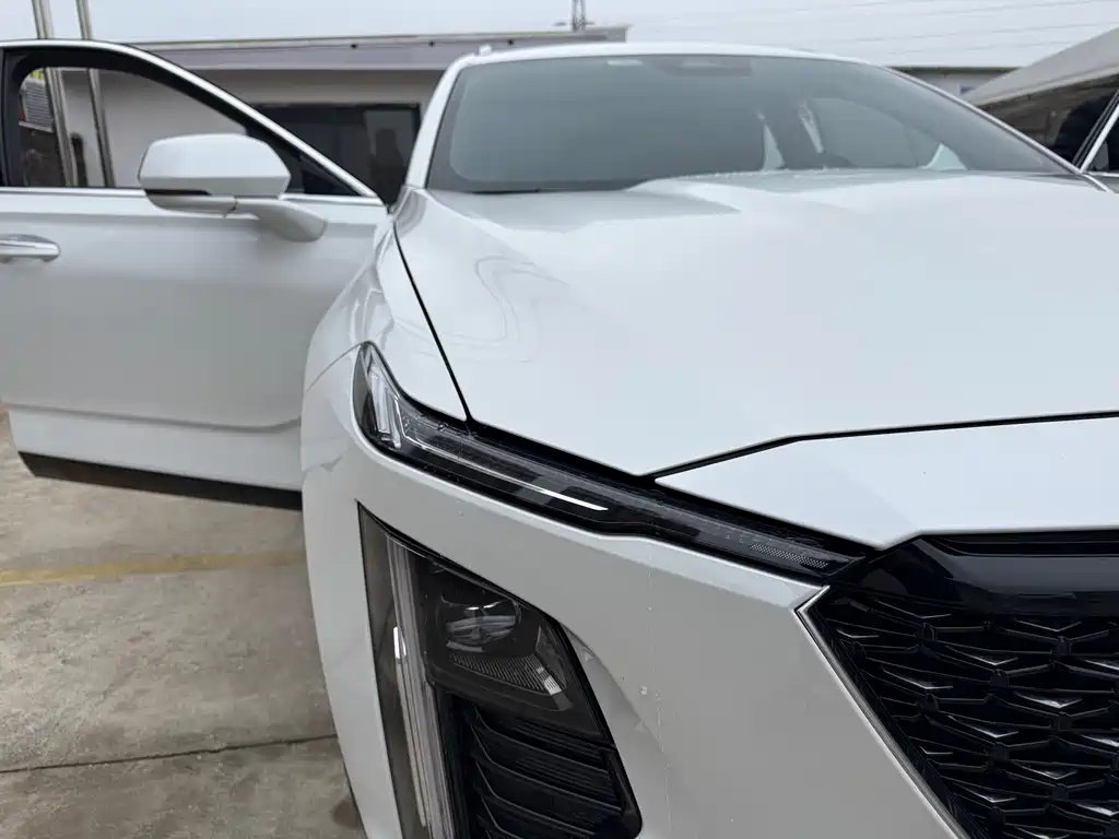 Cadillac GT4 — фото 15