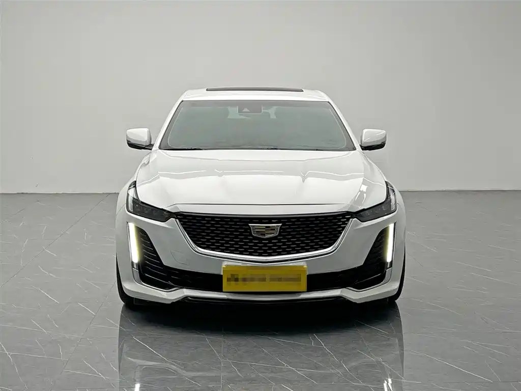 Cadillac CT5 — фото 2