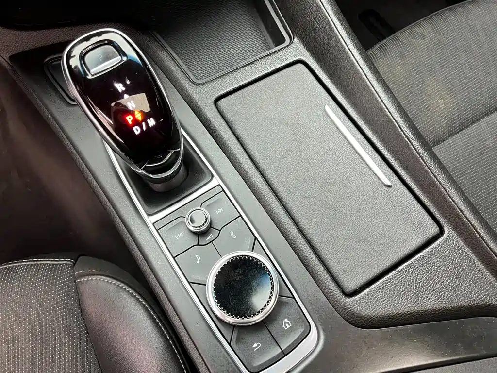 Cadillac CT5 — фото 18
