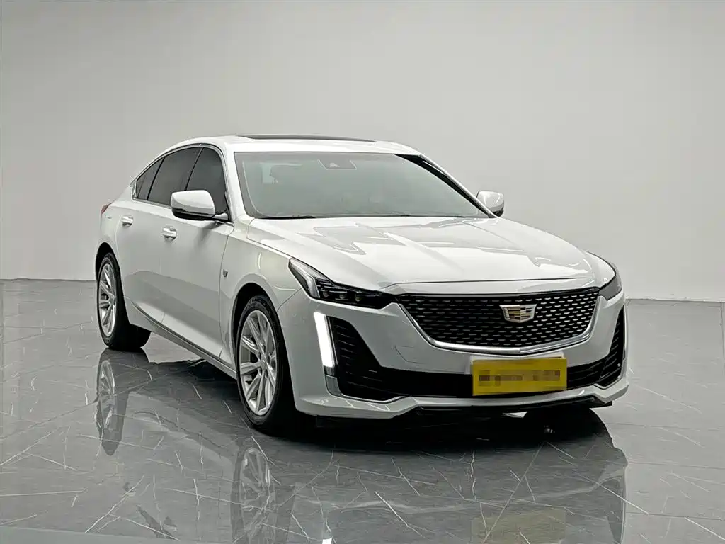 Cadillac CT5 — фото 8