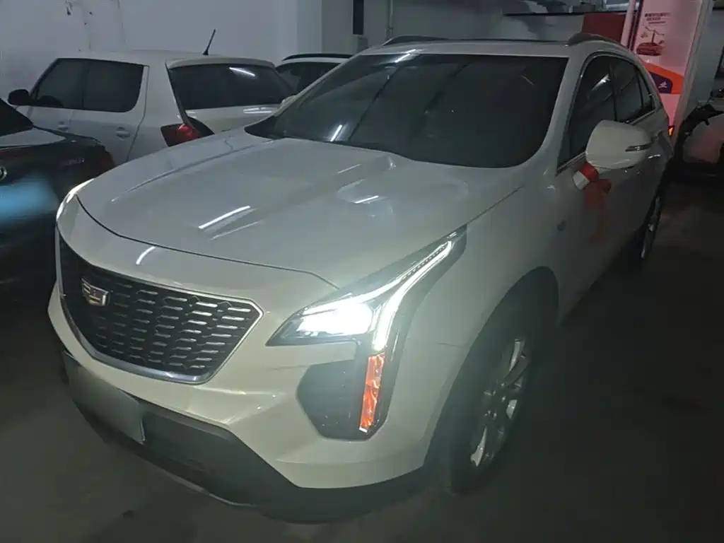 Cadillac XT4 — фото 2