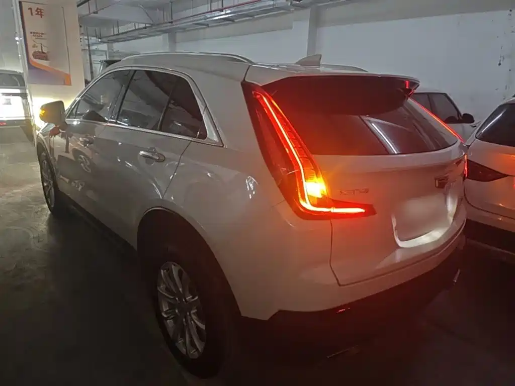 Cadillac XT4 — фото 5