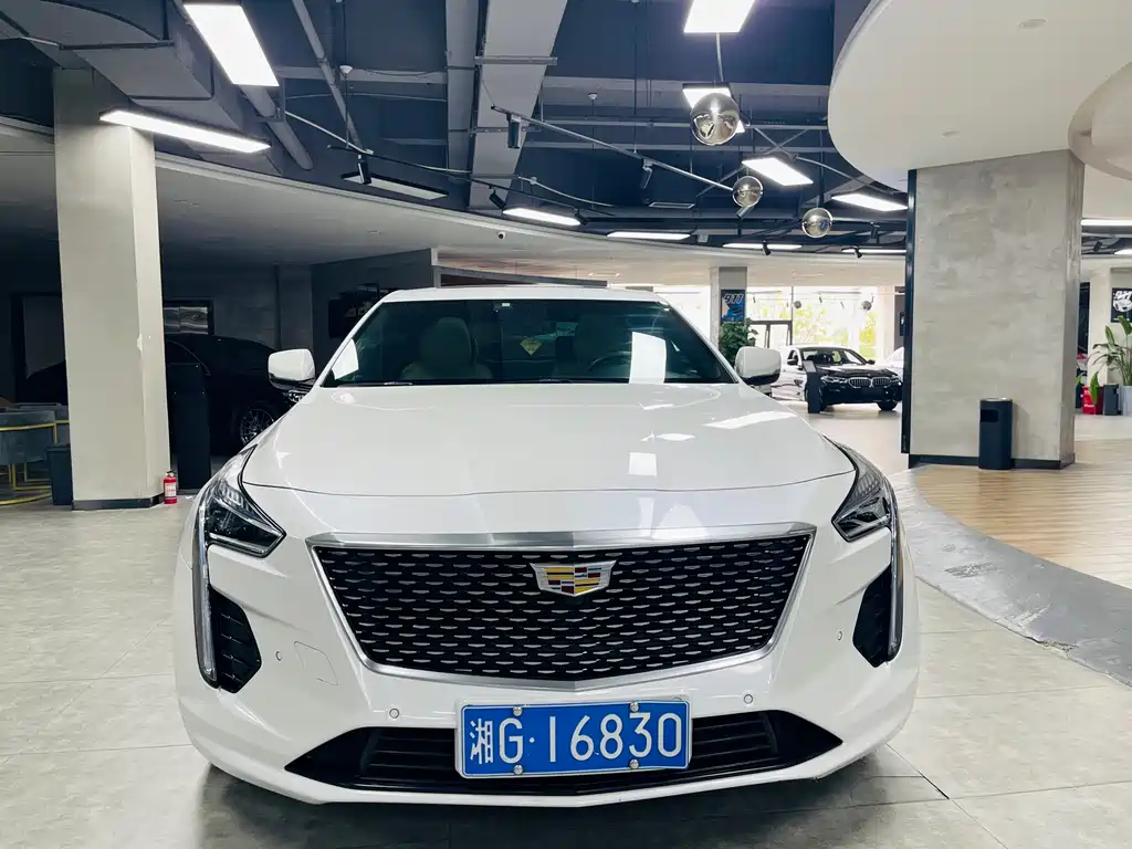 Cadillac CT6 — фото 3