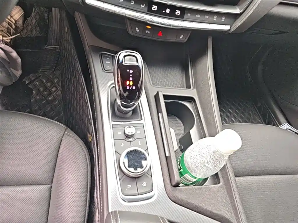 Cadillac CT5 — фото 14