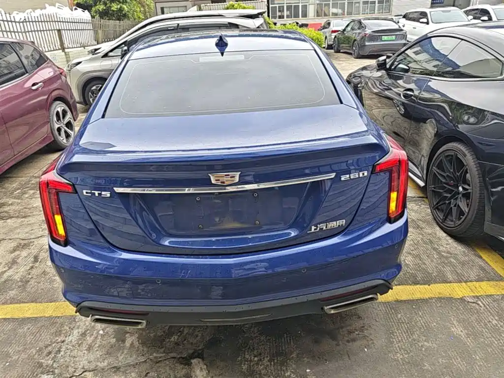 Cadillac CT5 — фото 6