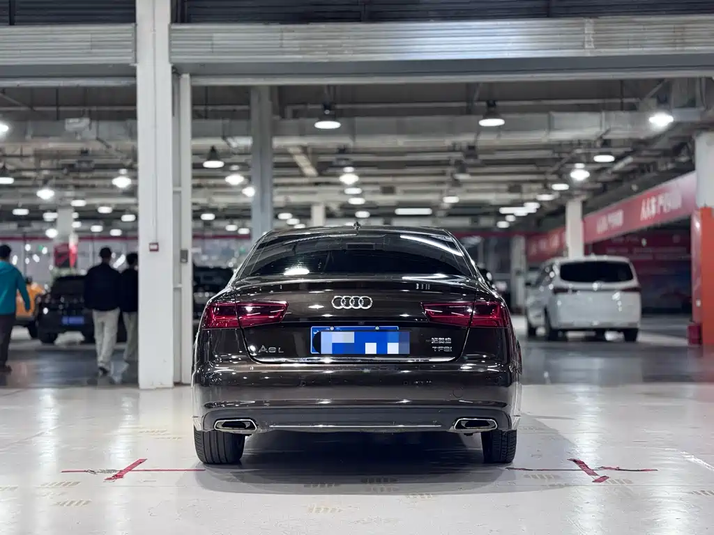 Audi A6L — фото 5