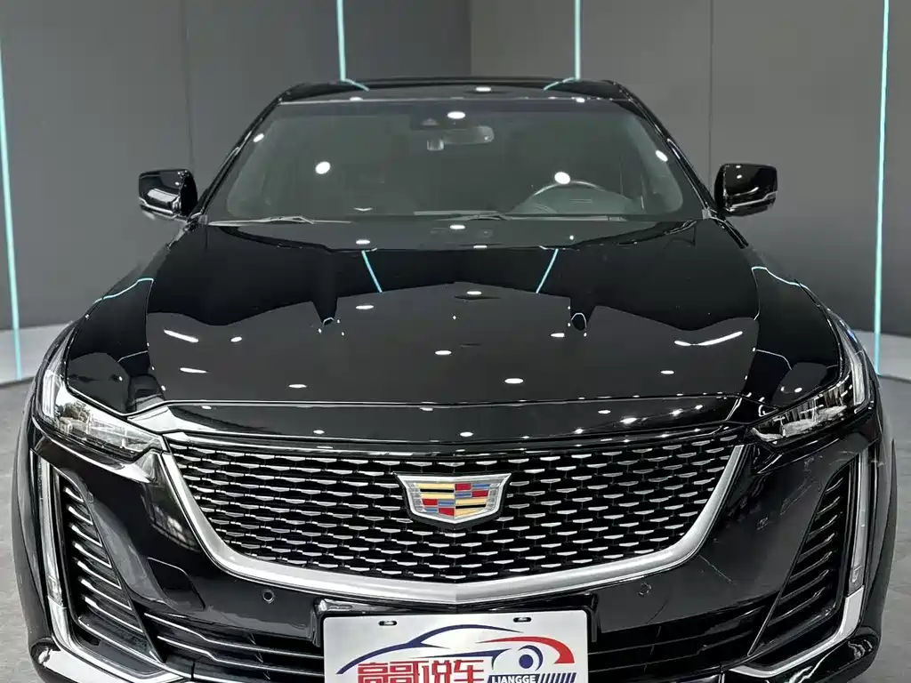 Cadillac CT5 — фото 2