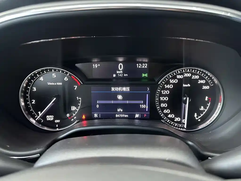 Cadillac CT5 — фото 12
