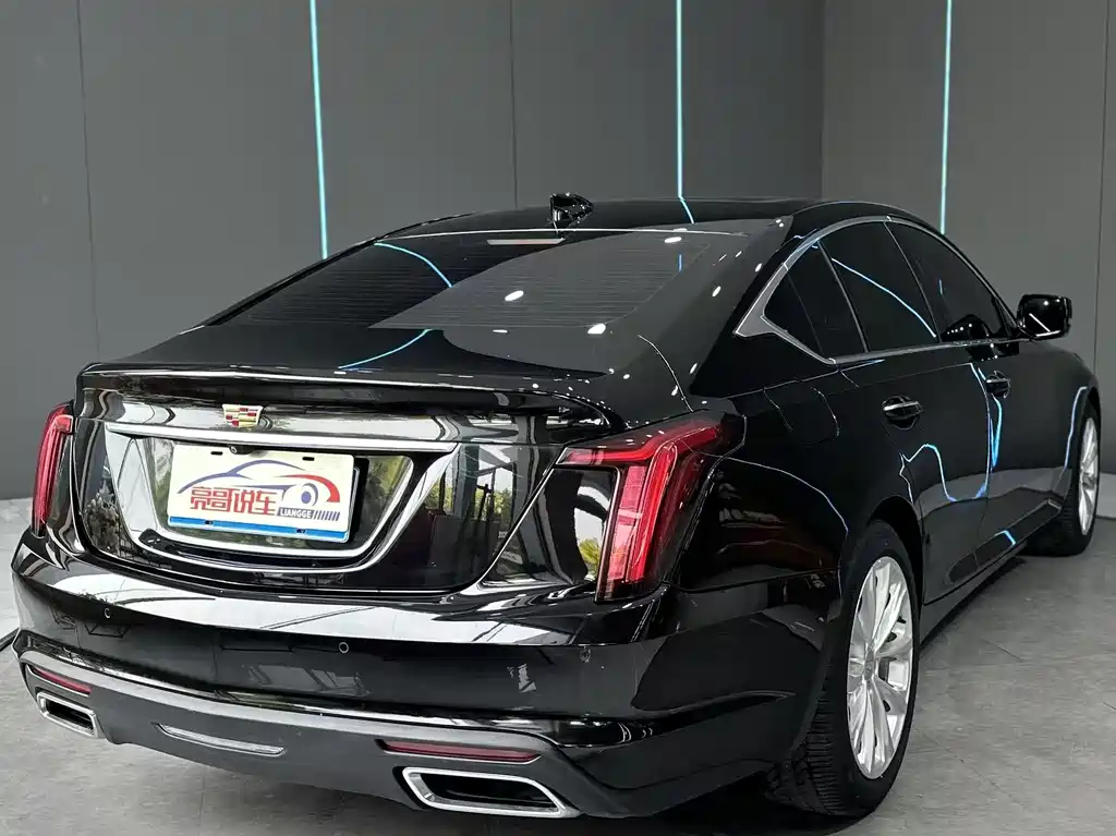 Cadillac CT5 — фото 6