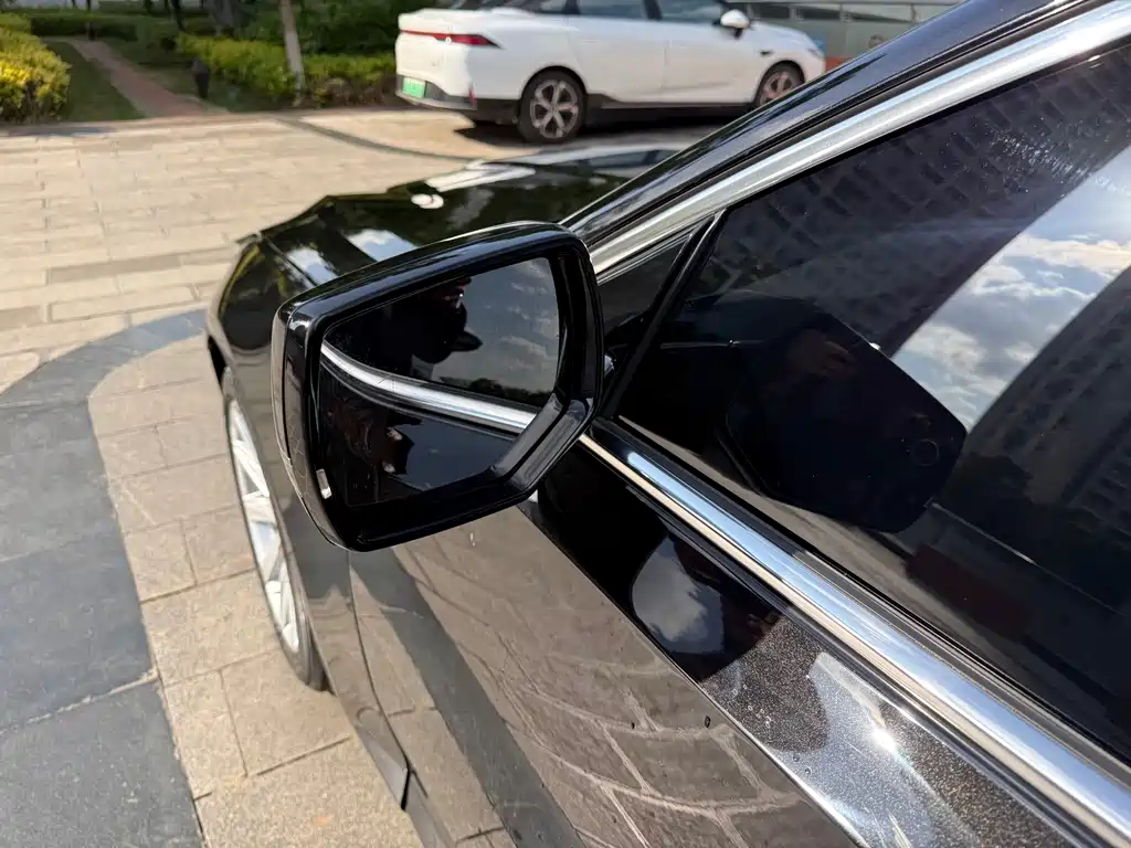 Cadillac CT5 — фото 16