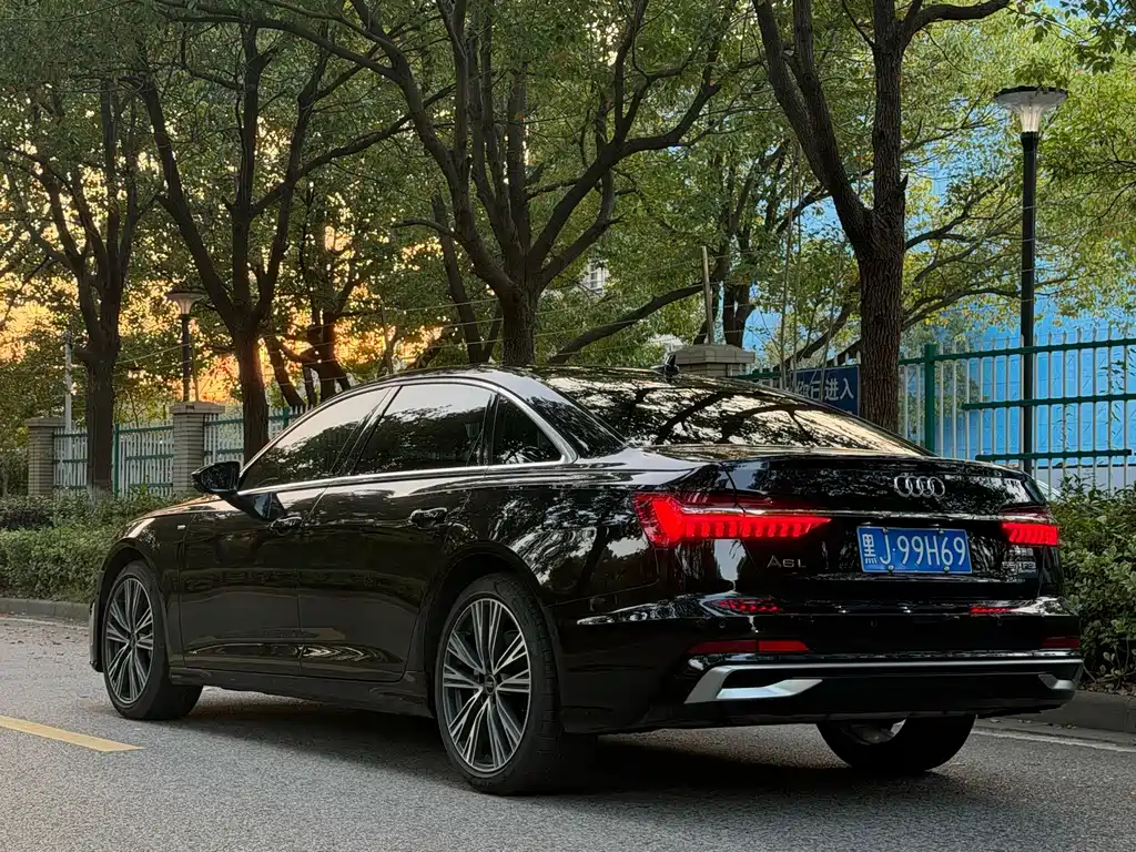 Audi A6L — фото 4