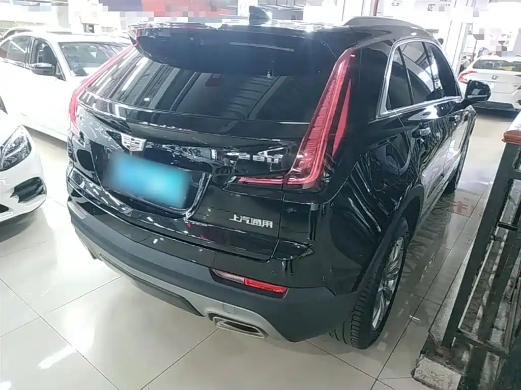Cadillac XT4 — фото 5