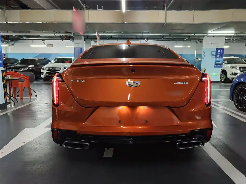 Cadillac CT4 — фото 6