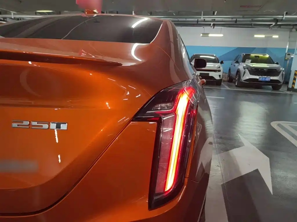 Cadillac CT4 — фото 8