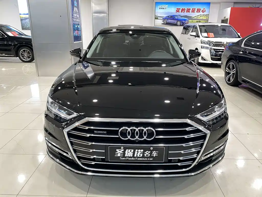 Audi A8 — фото 2