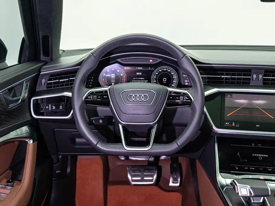Audi A6L — фото 11